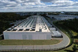 nuvem-da-amazon-fica-instavel-no-oriente-medio-apos-data-center-ser-atingido-por-‘objetos-nao-identificados’