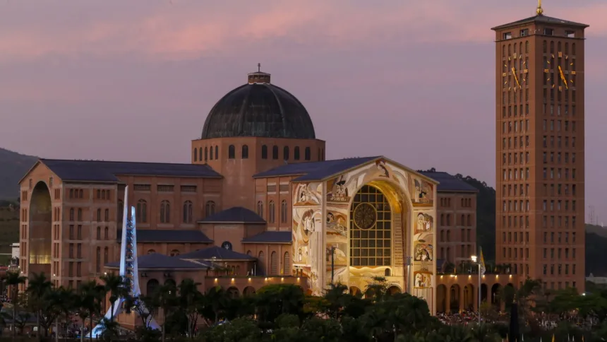 papa-leao-14-nomeia-novo-arcebispo-de-aparecida
