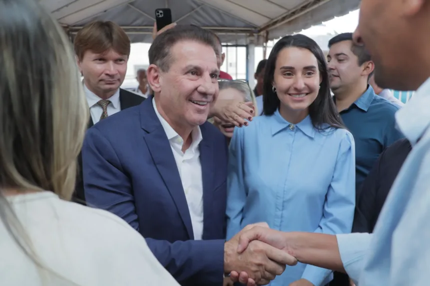 vanderlan-fecha-com-caiado-e-daniel-e-sera-candidato-a-reeleicao-na-base-governista-junto-com-gracinha-e-zacharias-calil