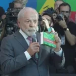 em-visita-a-fabrica,-lula-exibe-medicamento-e-diz:-“esse-e-nosso-missil”-–-cnn-brasil