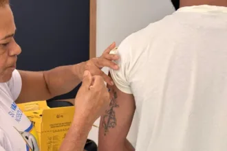 goiania-vacina-quase-5-mil-trabalhadores-que-atuarao-na-‘linha-de-frente’-do-motogp