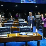 aumento-gradual-da-licenca-paternidade-vai-a-sancao-presidencial-–-senado-federal