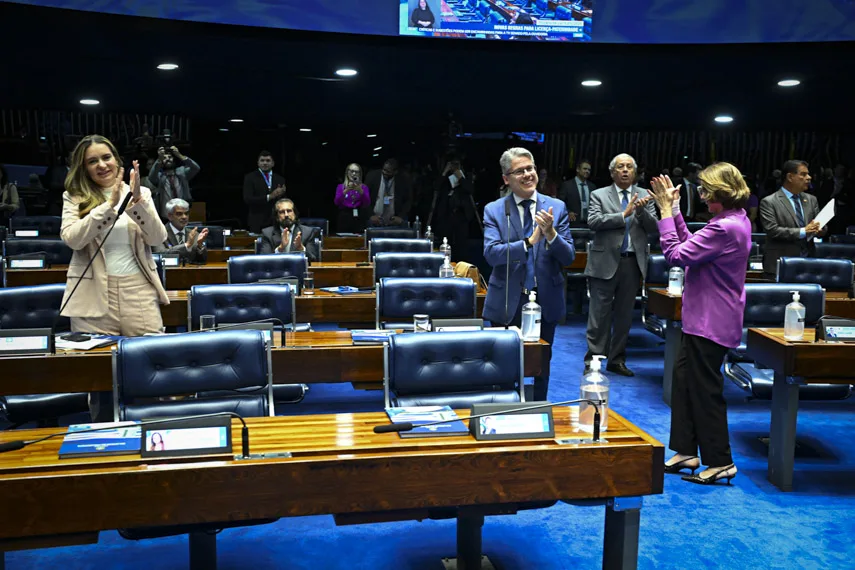 aumento-gradual-da-licenca-paternidade-vai-a-sancao-presidencial-–-senado-federal