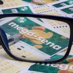 por-7-minutos-de-atraso,-idoso-quase-perde-r$-180-mil-de-bolao-da-mega-sena-em-goiania