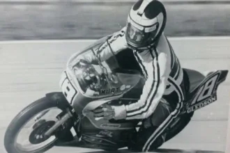 falta-de-orelhoes-com-cartao-telefonico-ameacou-1o-motogp-em-goiania,-diz-jornalista