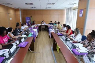 movimento-feminista-protesta-contra-escala-6×1-e-violencia-global