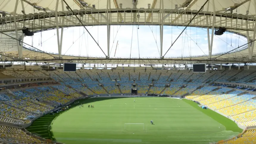 time-leva-multa-apos-xingamentos-e-“forte-cheiro”-de-maconha-na-arquibancada-–-bnews