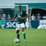 volante-juninho-revela-que-pediu-reducao-salarial-no-goias-apos-nao-acesso-a-serie-a