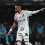 neymar-afirma-que-curtiu-foto-por-engano-e-critica-reacao-nas-redes-–-brasil-247