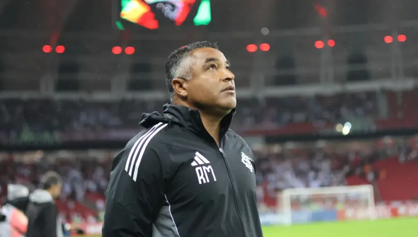 sao-paulo-se-aproxima-de-acerto-com-roger-machado-e-aguarda-o-treinador-nesta-terca-feira-no-ct