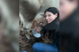 ana-castela-ordenha-vaca-enquanto-canta-‘talisma’,-musica-do-ex-sogro;-video