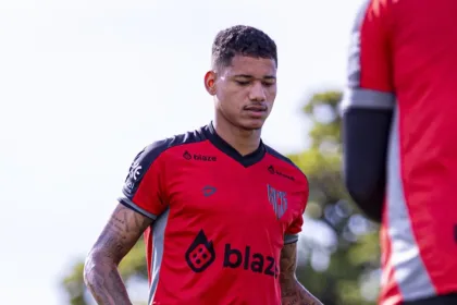 alem-de-eduardo-souza,-atletico-podera-ter-outras-estreias-diante-do-porto-velho,-na-copa-do-brasil