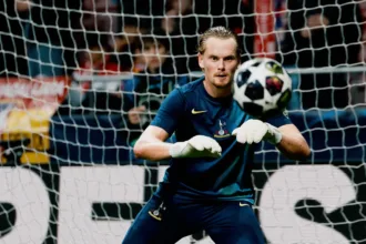 apos-falhar-duas-vezes-em-15-minutos-na-champions,-goleiro-se-pronuncia:-“do-sonho-ao-pesadelo”
