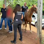 delegado-monta-a-cavalo-e-prende-agressor-de-mulher-apos-perseguicao-no-cerrado-de-luziania