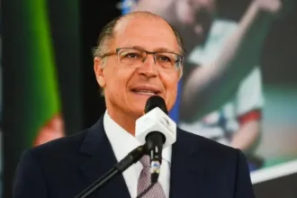 “sistema-tributario-brasileiro-e-um-manicomio”,-diz-alckmin-em-goiania