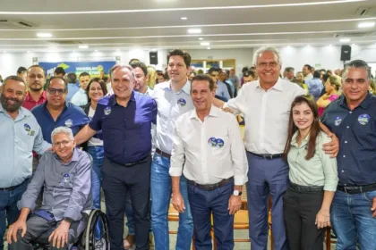 caiado-e-daniel-vilela-participam-de-lancamento-e-apoiam-pre-candidatura-de-vanderlan-ao-senado