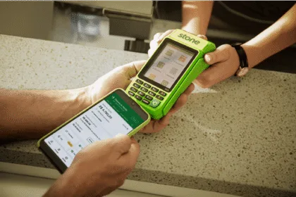 stone-demite-mais-de-300-funcionarios-e-sindicato-fala-em-‘demissao-em-massa’