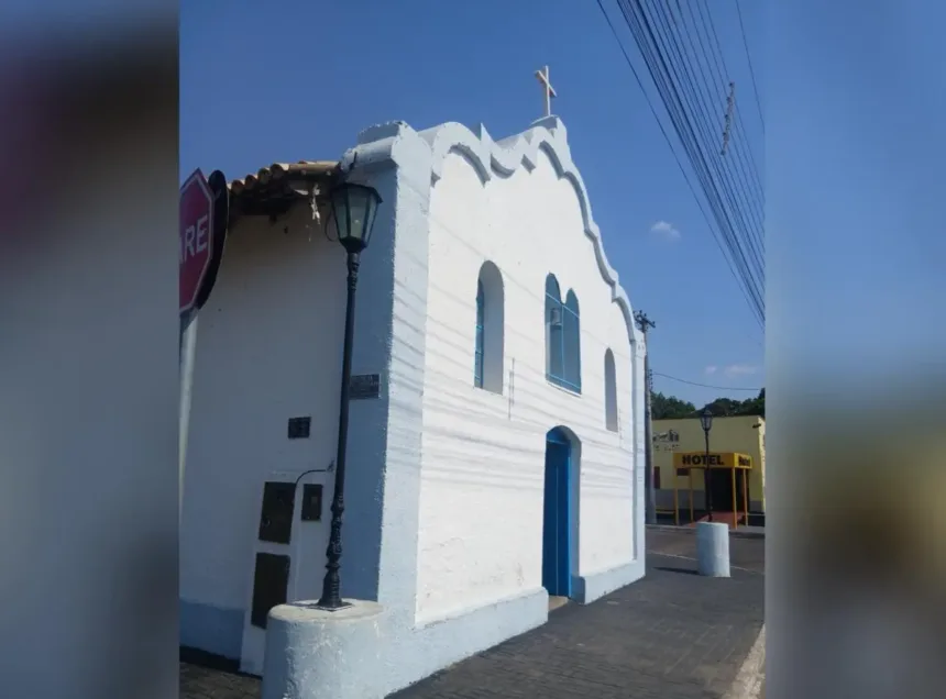 primeira-igreja-construida-em-aruana-pede-doacoes-para-reforma