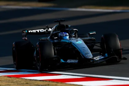 george-russell-vence-primeira-corrida-sprint-da-temporada;-gabriel-bortoleto-e-o-decimo-terceiro