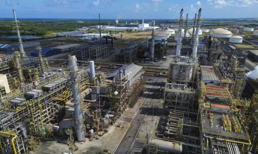 reajuste-da-petrobras-no-preco-do-diesel-comeca-a-valer-neste-sabado-(14)-–-infomoney