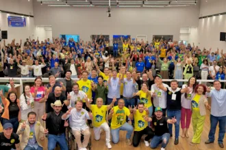 wilder-morais-e-ana-paula-colocam-chapa-na-rua-em-ato-do-pl-em-anapolis