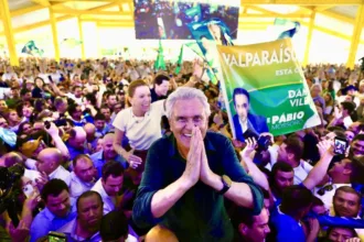 caiado-e-daniel-vilela-levam-multidao-a-jaragua-em-demonstracao-de-forca-da-base-governista