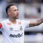neymar-critica-gramado-da-vila-belmiro-apos-empate-no-classico-contra-o-corinthians:-“a-responsabilidade-e-deles”