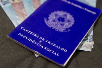 abono-salarial-para-nascidos-em-fevereiro-comeca-a-ser-pago-nesta-segunda-feira-–-r7