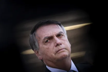 bolsonaro-apresenta-melhora-e-responde-a-antibioticos,-diz-boletim
