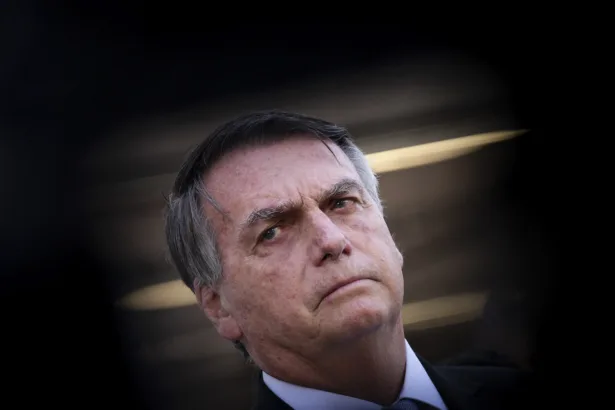 bolsonaro-apresenta-melhora-e-responde-a-antibioticos,-diz-boletim