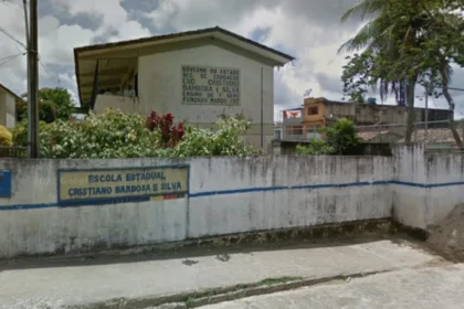 adolescente-esfaqueia-estudantes-dentro-de-escola-em-pernambuco