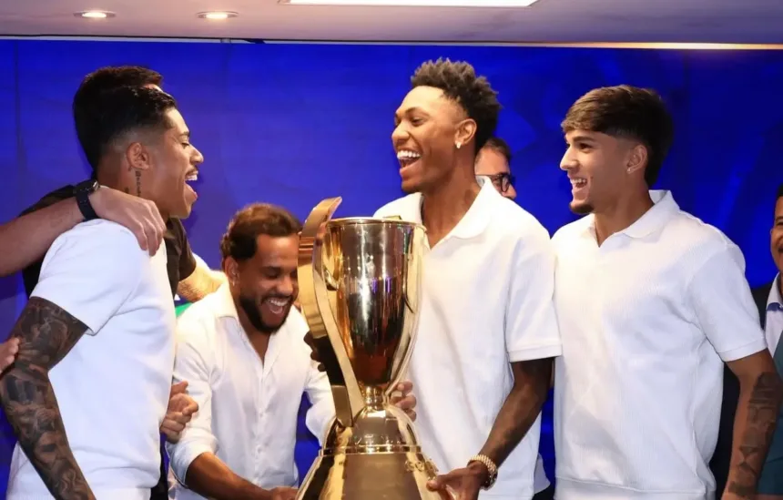 com-seis-nomes,-goias-domina-a-selecao-do-goianao-2026;-confira-os-eleitos