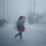 goias-entra-em-alerta-para-chuvas-intensas-nesta-terca-feira-(17/3);-veja-lista-de-municipios-afetados