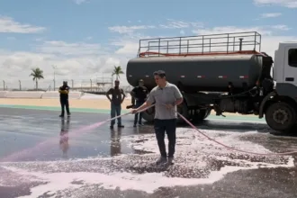 motogp:-autodromo-de-goiania-passa-por-limpeza-com-mais-de-3-mil-litros-de-produtos