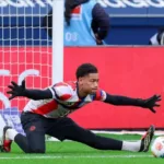 em-crise-de-goleiros,-bayern-precisara-de-autorizacao-de-trabalho-juvenil-para-ter-joia-da-base-em-campo