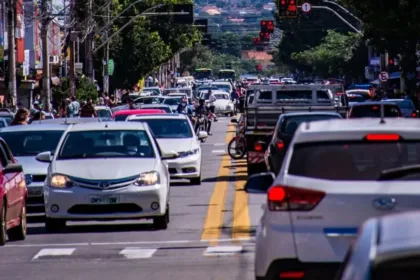 projetos-propoem-converter-multas-de-transito-em-doacao-de-sangue-e-medula-ossea