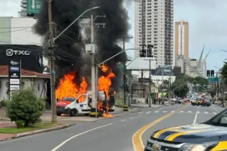 ambulancia-pega-fogo-no-setor-marista-e-mobiliza-interdicao-por-risco-de-explosao