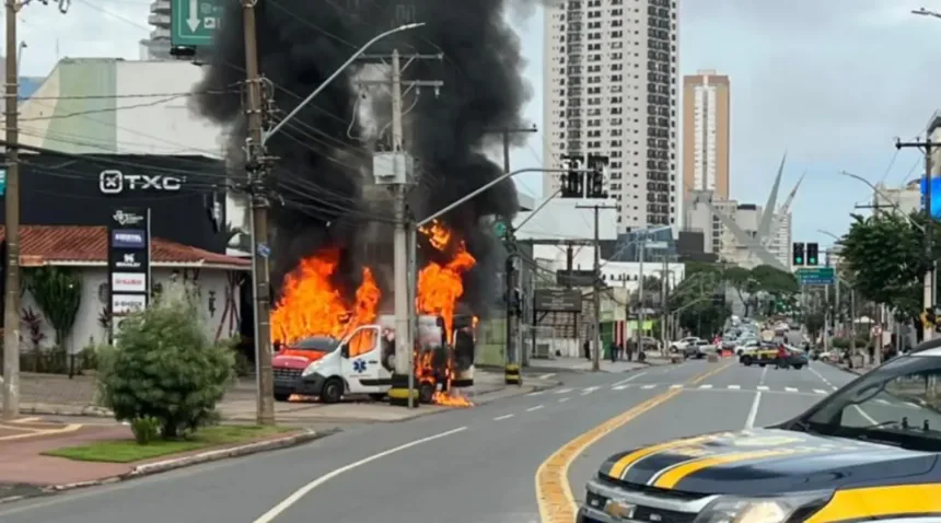 ambulancia-pega-fogo-no-setor-marista-e-mobiliza-interdicao-por-risco-de-explosao