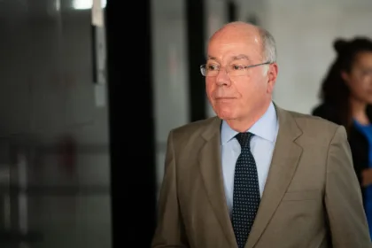 mauro-vieira-desmente-acusacoes-dos-eua-sobre-bases-da-china-no-brasil