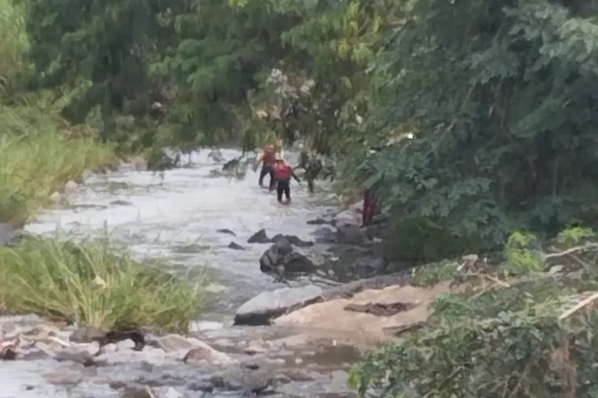 bombeiros-encontram-corpo-de-mulher-levada-por-tromba-d’agua-na-marginal-botafogo
