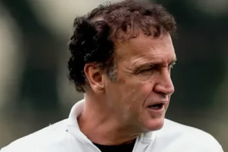 diretoria-do-santos-age-rapido-e-anuncia-cuca-como-novo-treinador-da-equipe