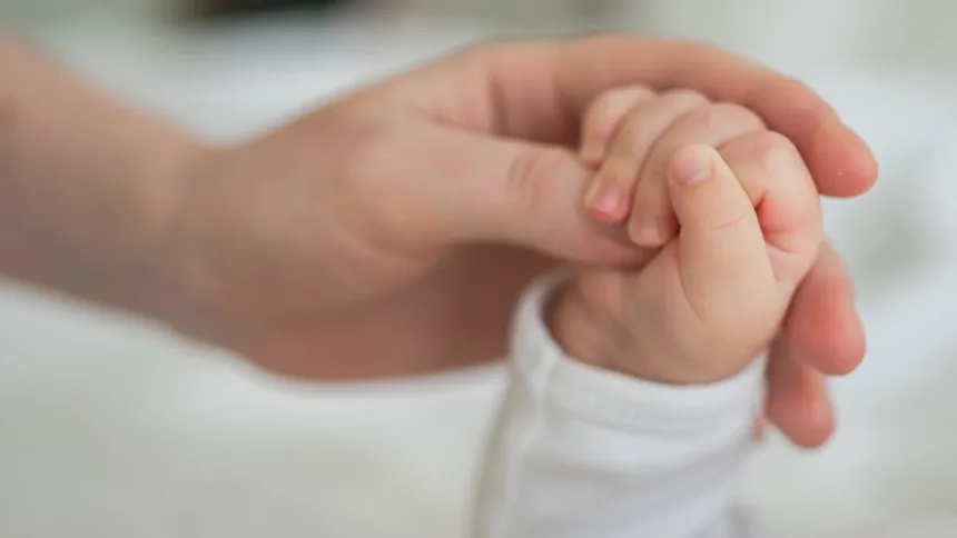 viajar-com-bebe-exige-atencao-a-vacinacao-e-ao-destino-antes-de-embarcar