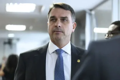 flavio-afirma-que-conducao-da-economia-em-um-governo-seu-sera-parecida-com-a-do-pai