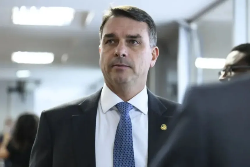 flavio-afirma-que-conducao-da-economia-em-um-governo-seu-sera-parecida-com-a-do-pai