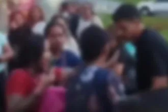 passageiro-e-ferido-com-golpes-de-tesoura-dentro-de-onibus-da-linha-009-em-goiania;-video