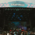 minicamera,-gloss,-camisinha:-os-brindes-distribuidos-no-lollapalooza-–-uol