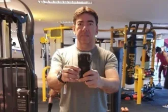 ex-medico-e-condenado-a-45-anos-de-prisao-por-matar-a-propria-mae-queimada-no-df