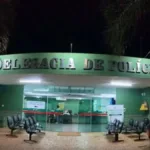 pm-prende-homem-nu-e-armado-em-via-publica-de-aguas-claras