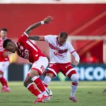 vila-nova-deixa-vitoria-escapar-no-fim-e-empata-com-crb-na-estreia-pela-serie-b