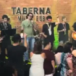 balada-down-reune-400-‘baladeiros’-em-pub-de-goiania;-video